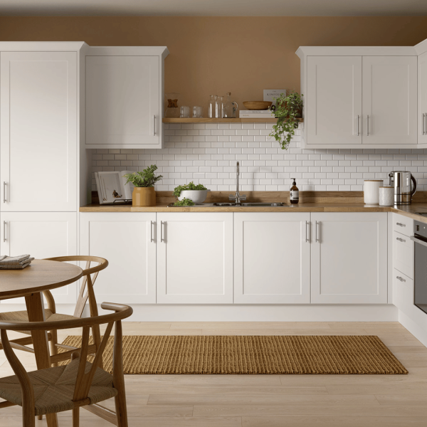 SHAKER ULTRAMATT WHITE KITCHEN